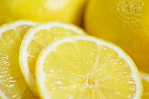 Ingwer und Zitrone, eine perfekte Kombination, um Gewicht zu verlieren  